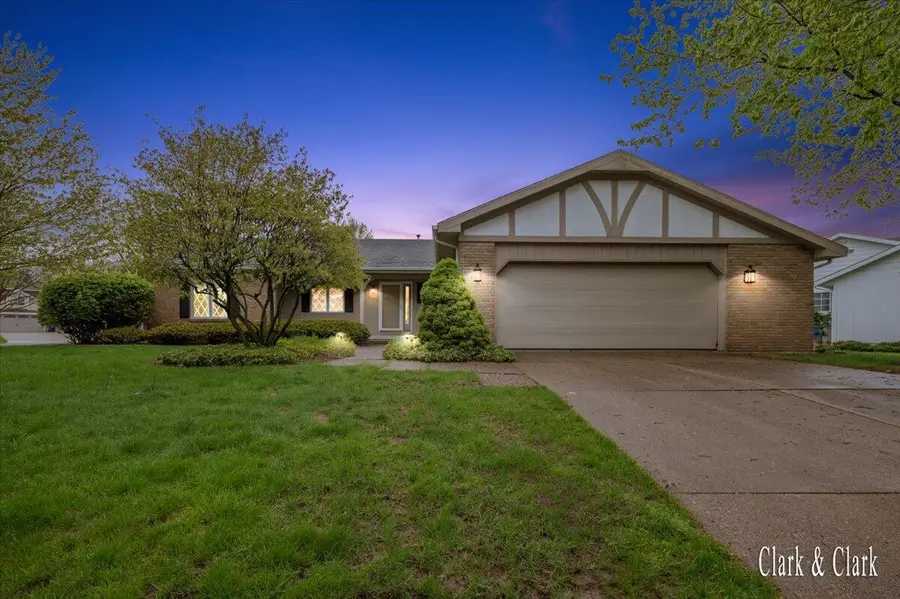 2220 Mission Hills Drive Se, Grand Rapids, MI 49546 - #2