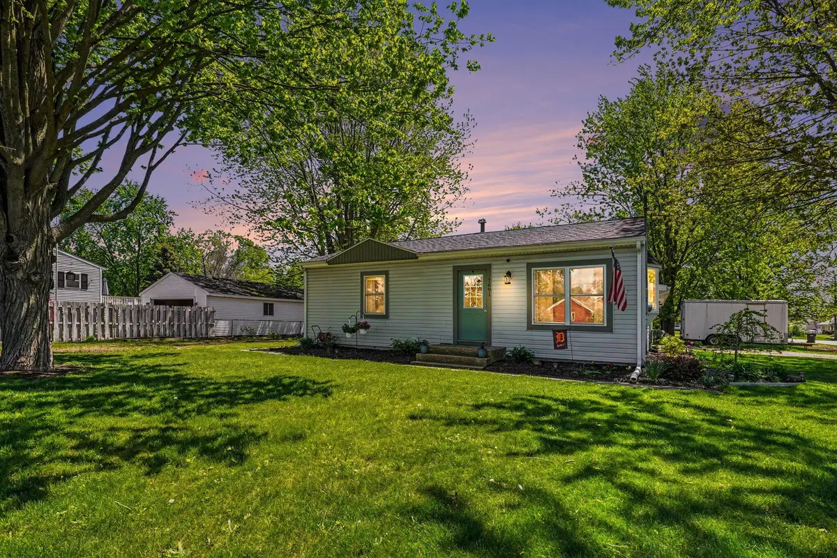 1691 Stratford Avenue, Dorr, MI 49323 - #1