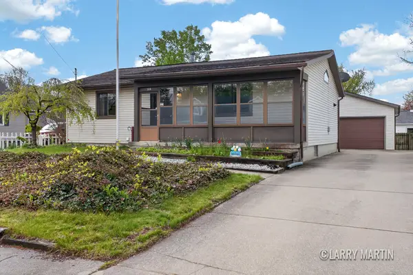 156 58th Street Se, Grand Rapids, MI 49548