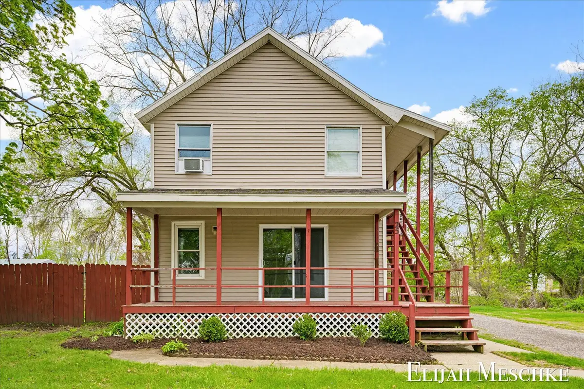 25 River Road Nw, Sparta, MI 49345 - #1