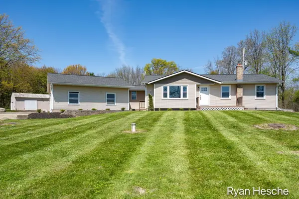 4837 Bancroft Avenue Se, Lowell, MI 49331