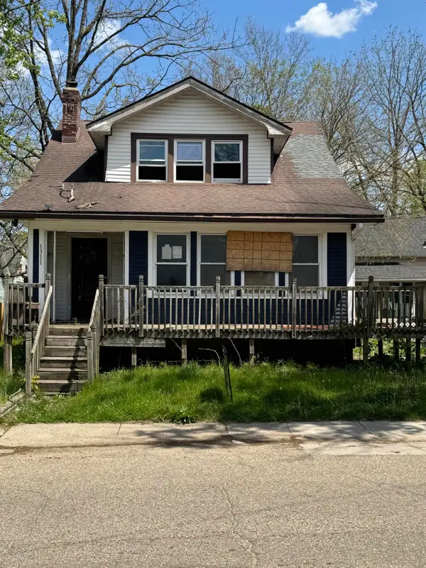 1311 James Street, Kalamazoo, MI 49001