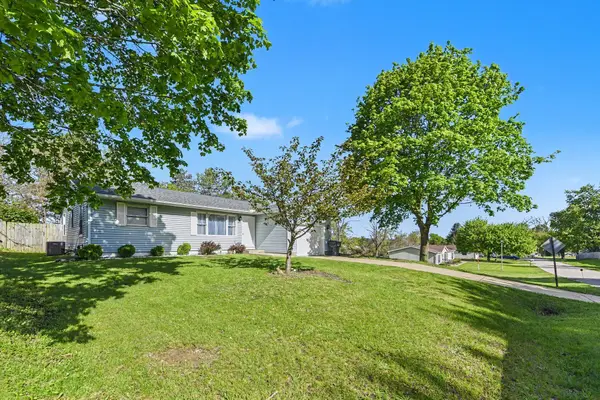 7418 Aumack Drive, Eau Claire, MI 49111