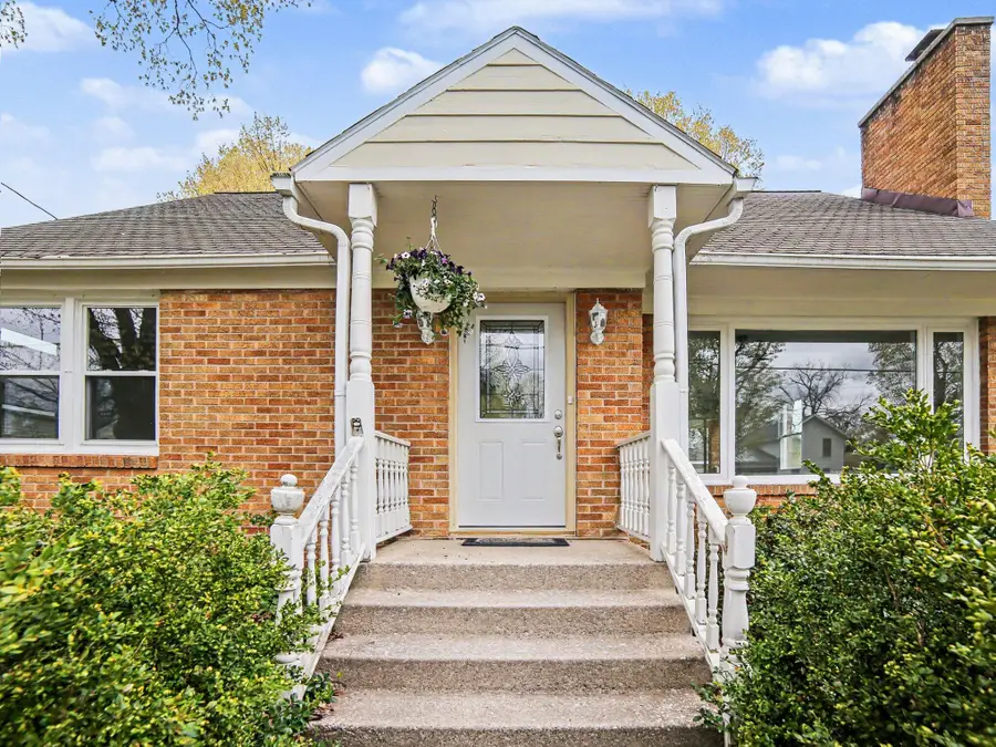 258 3rd Street, Pentwater, MI 49449 - #2