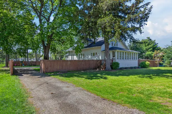 1536 E Nickerson Avenue, Benton Harbor, MI 49022