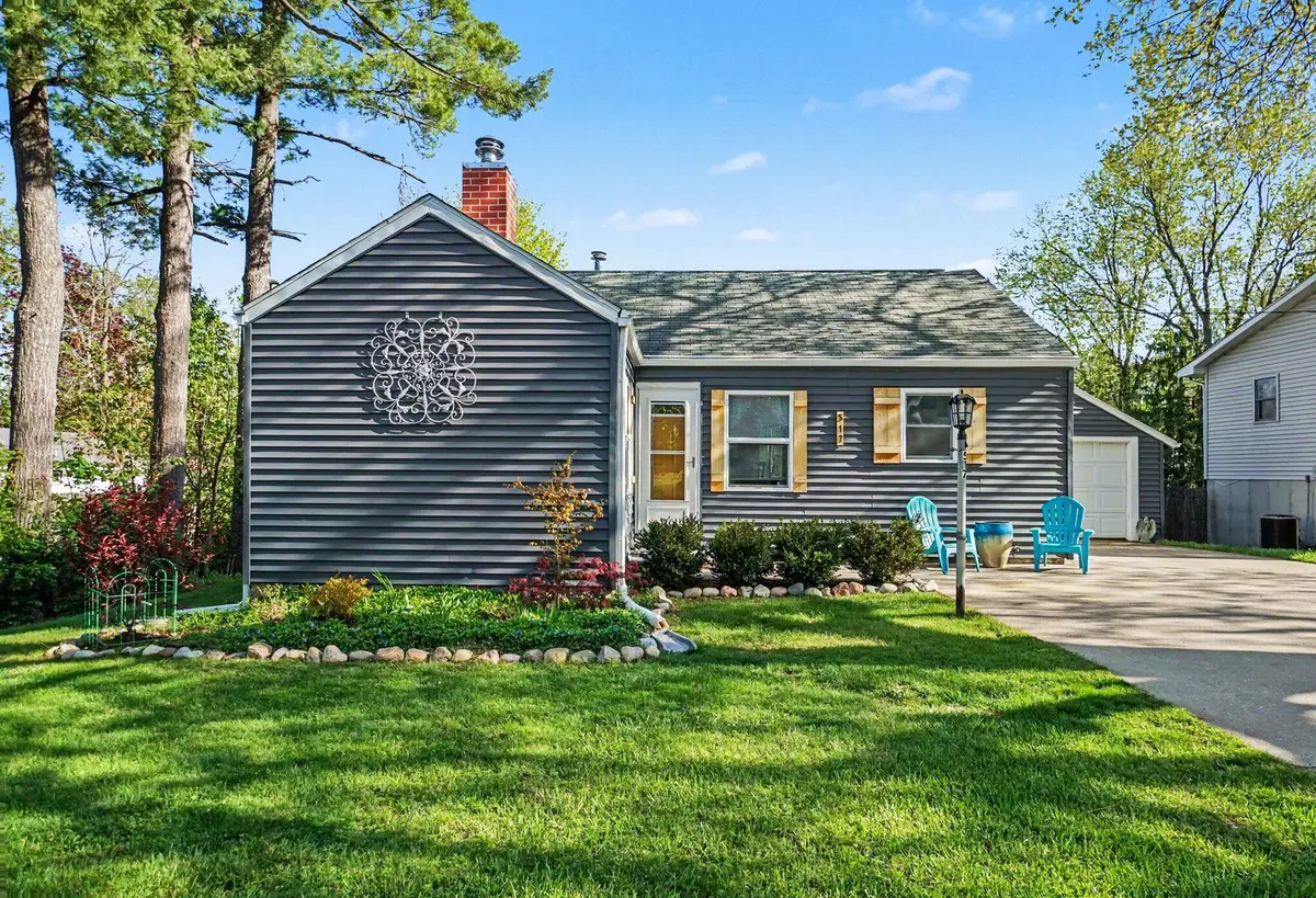 517 E Marshall Street, Hastings, MI 49058 - #1