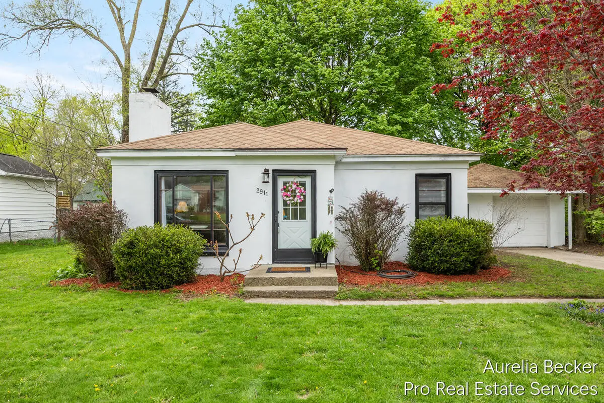 2911 Foster Avenue Ne, Grand Rapids, MI 49505 - #1