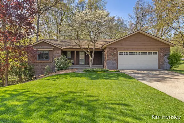 2012 Timberview Drive Ne, Grand Rapids, MI 49525