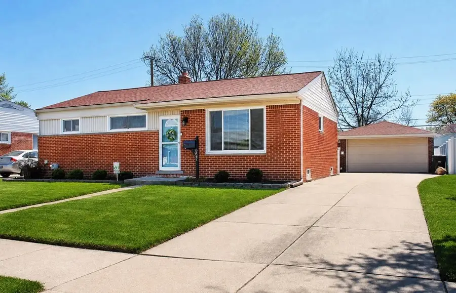 6642 Bison Street, Westland, MI 48185 - #2