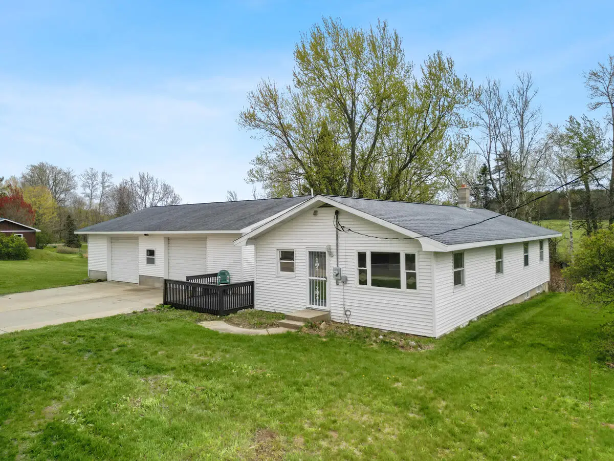 15065 21 Mile Road, Big Rapids, MI 49307 - #1