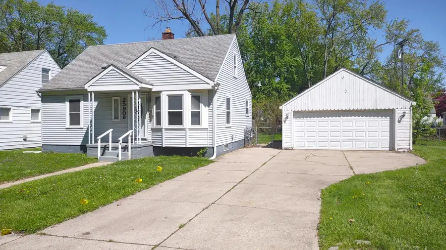25906 Currier Street, Dearborn Heights, MI 48125 - #2