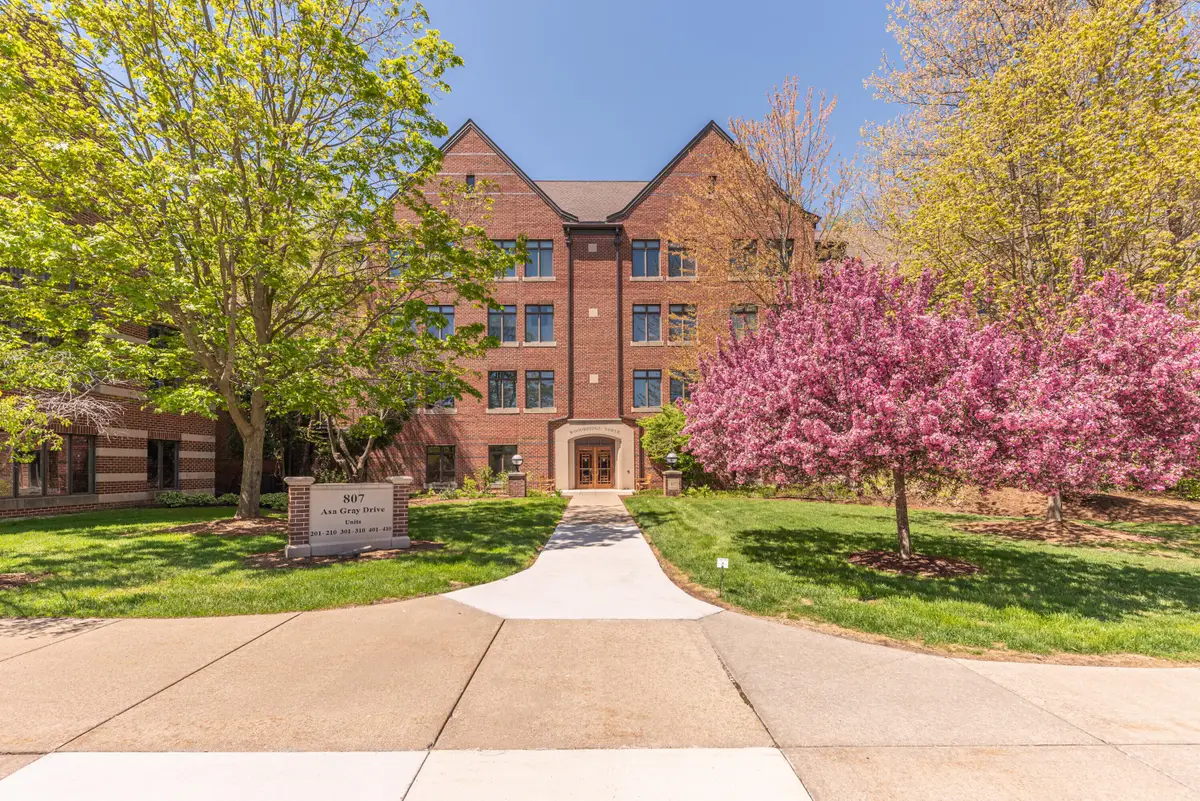 807 Asa Gray Drive #302, Ann Arbor, MI 48105 - #1