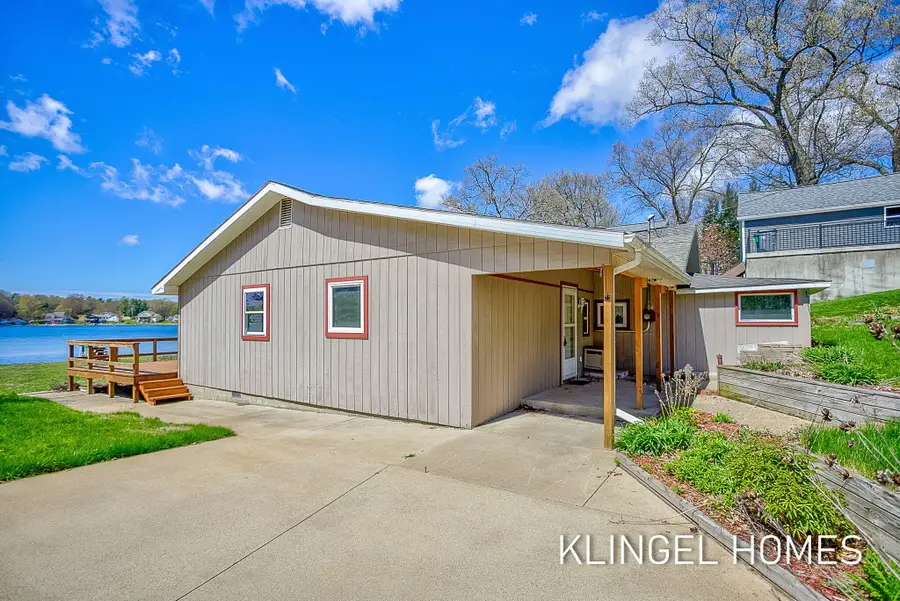 2091 Lake Avenue, Twin Lake, MI 49457 - #2