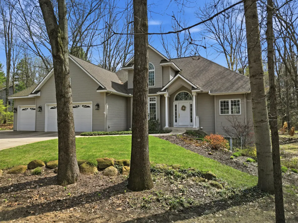 5859 Dix Drive Ne, Belmont, MI 49306 - #1