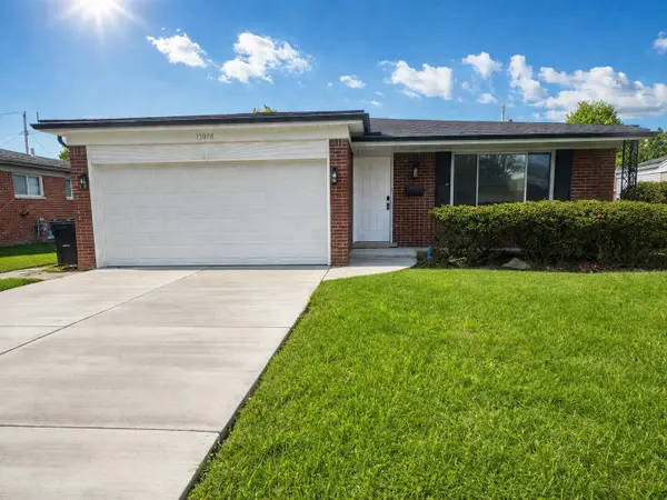 13070 Picadilly Drive, Sterling Heights, MI 48312