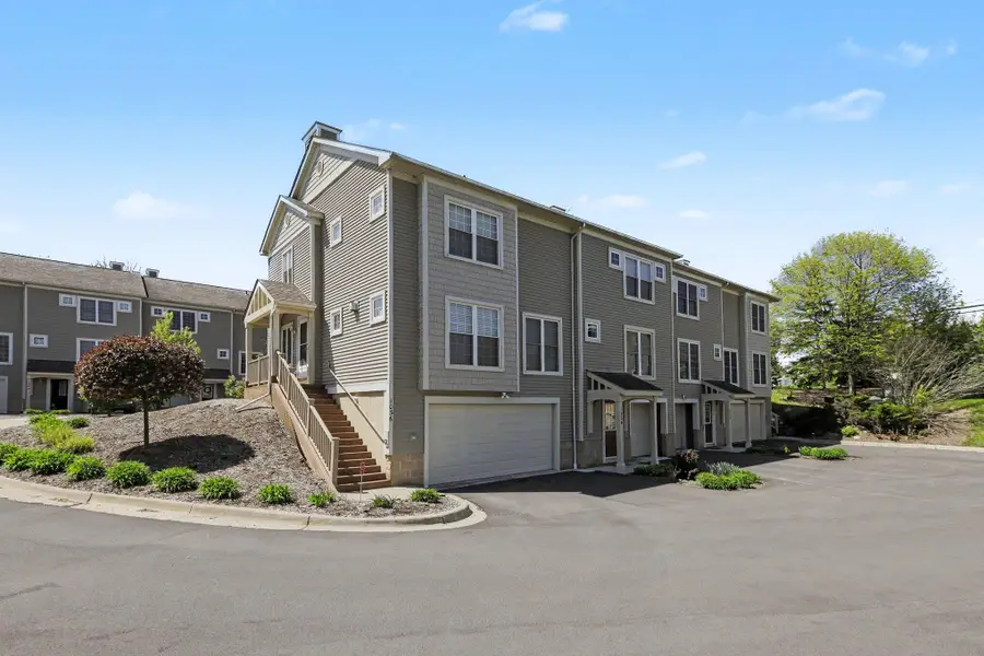 1032 Bluestem Lane, Ann Arbor, MI 48103 - #3