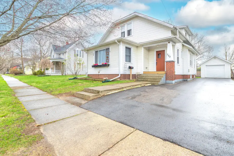 725 W Mansion Street, Marshall, MI 49068 - #3
