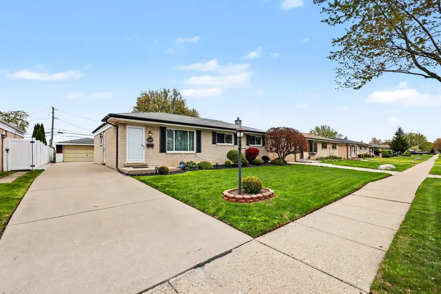 15569 Alsip Street, Roseville, MI 48066 - #3