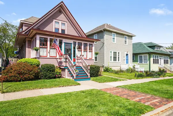 1019 Pearl Street, St. Joseph, MI 49085