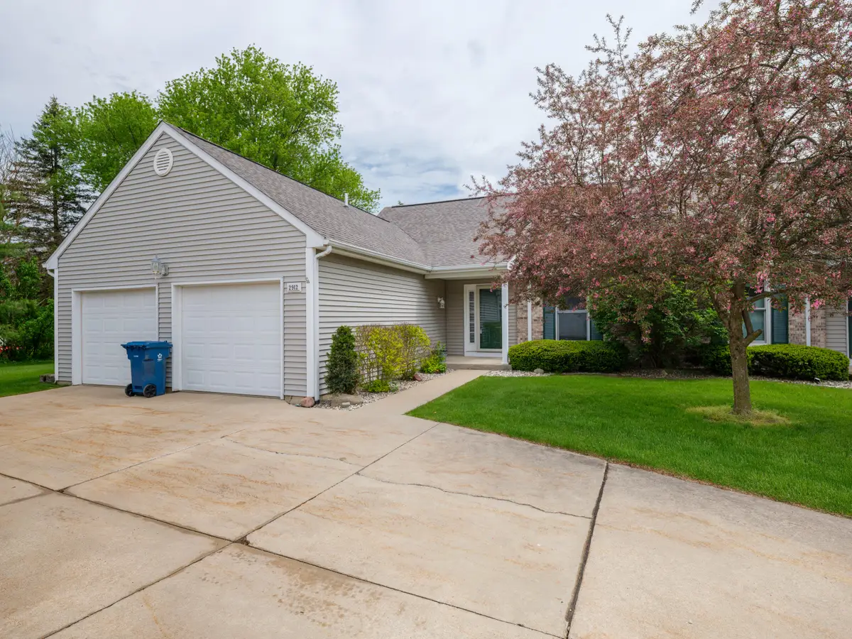 2912 Hunters Place, Kalamazoo, MI 49048 - #1