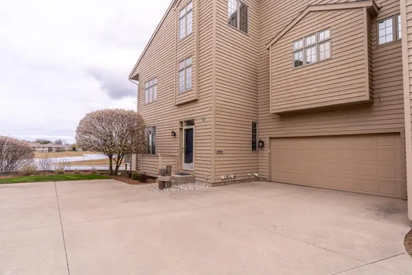1659 E Harbour Towne Circle, Muskegon, MI 49441