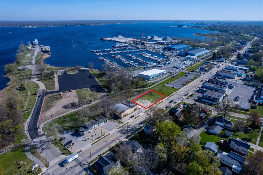 2034 Lakeshore Drive, Muskegon, MI 49441 - #2