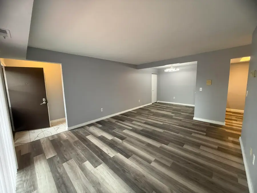 1476 W Chateau Vert, Ypsilanti, MI 48197 - #3
