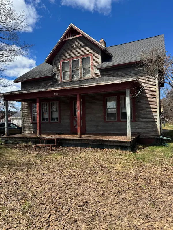 200 Nicholas Avenue, Palmer, MI 49871