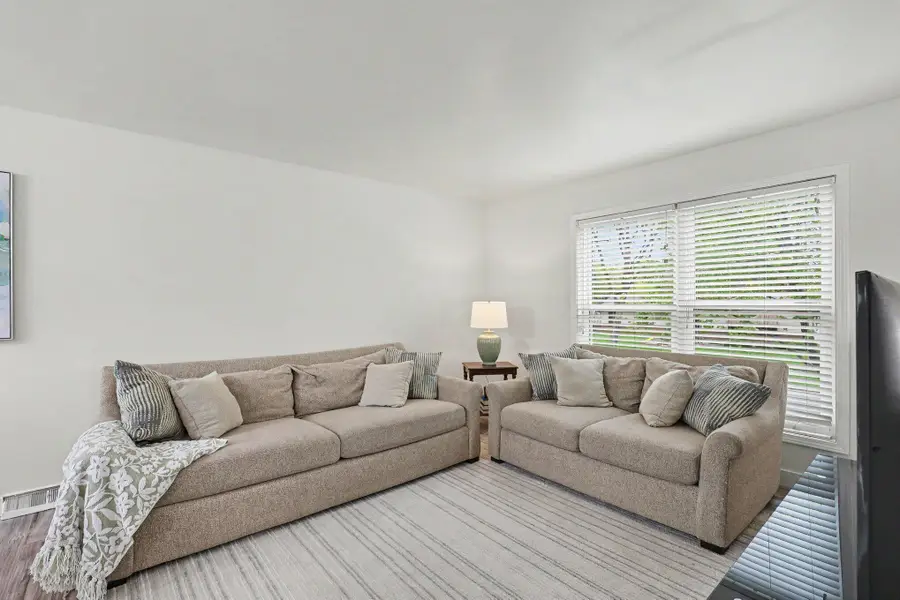 1717 Edgewood Avenue Se, Grand Rapids, MI 49506 - #2