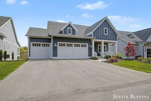 4297 Riverlands Court Ne, Grand Rapids, MI 49525