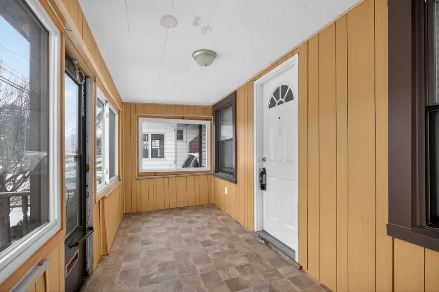 1110 E North Street, Jackson, MI 49202 - #3