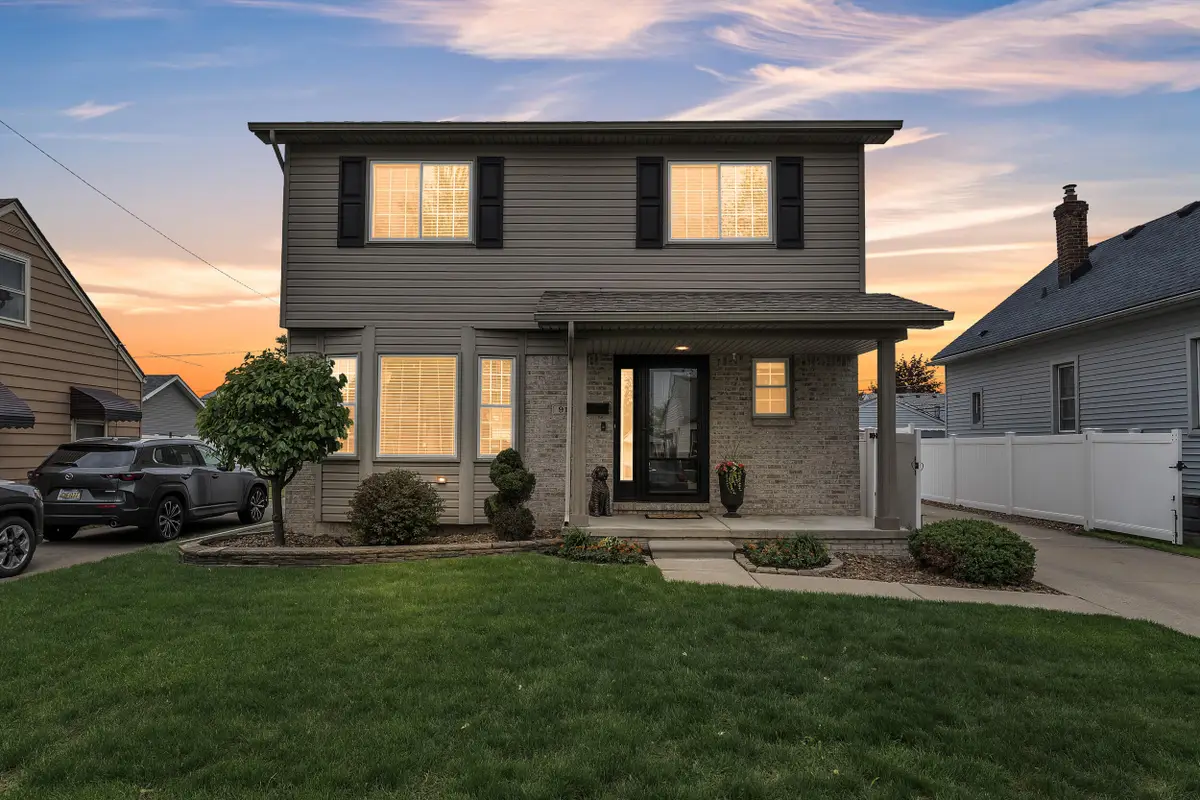 917 9th Street, Wyandotte, MI 48192 - #1