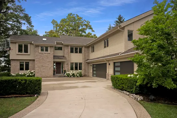 2380 Galaxy Way, Lake Orion, MI 48360