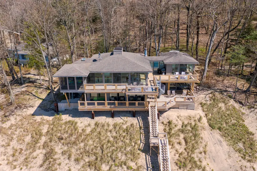 80132 Linden Hills Street, Covert, MI 49043 - #2