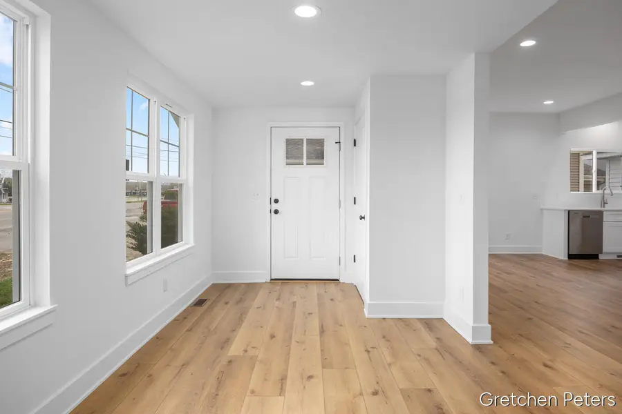 5352 Plainfield Avenue Ne, Grand Rapids, MI 49525 - #3