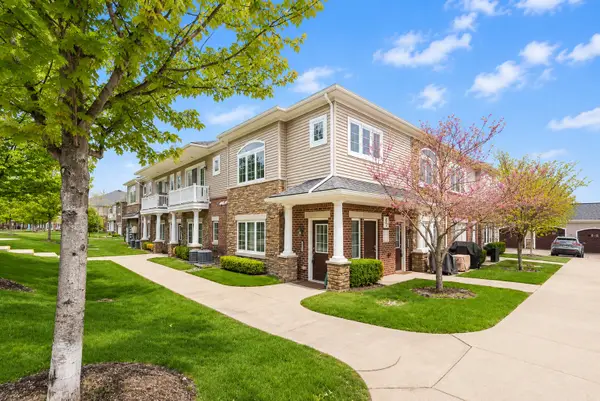 5535 Arbor Chase Drive, Ann Arbor, MI 48103