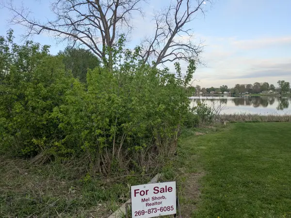 Pike Court, Allegan, MI 49010