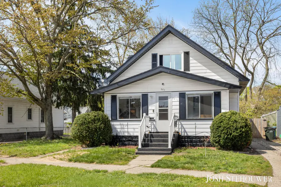 680 Orchard Avenue, Muskegon, MI 49442 - #2