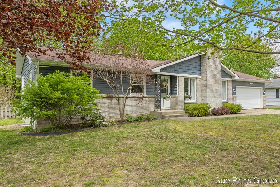 2595 Rosewood Street, Jenison, MI 49428 - #2