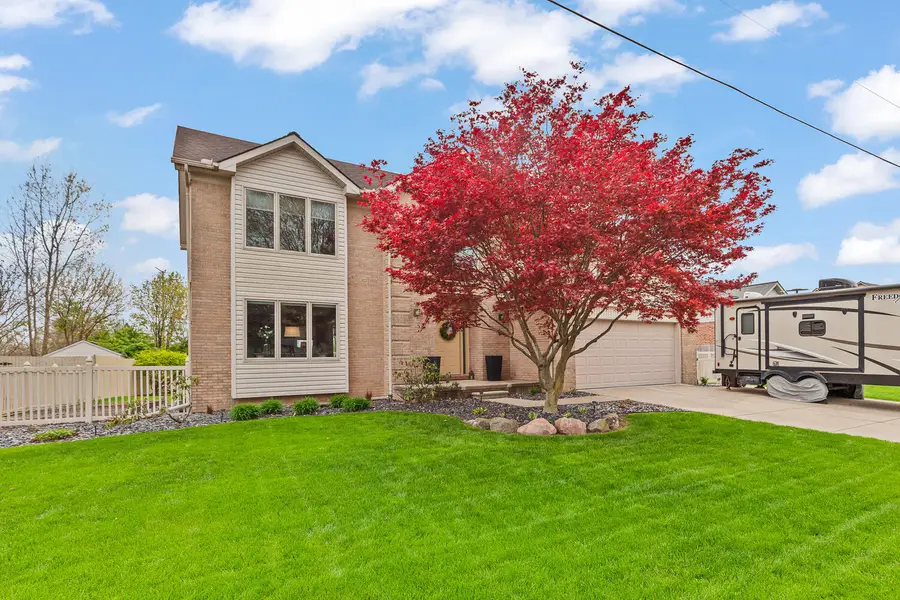 5031 Redwood Drive, Monroe, MI 48161 - #3
