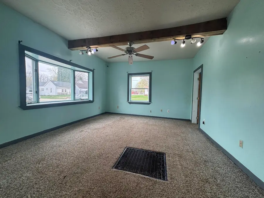 206 E 6th Street, Marion, MI 49665 - #3