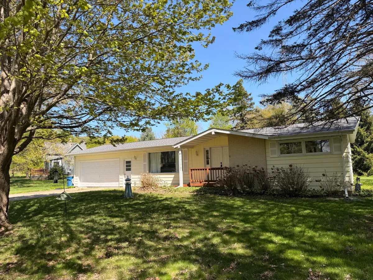 4003 Evergreen Lane, Benton Harbor, MI 49022 - #1