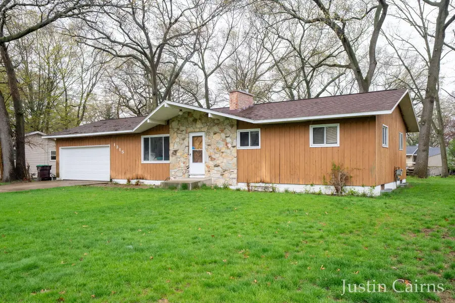 1315 Linden Street, Muskegon, MI 49445 - #2