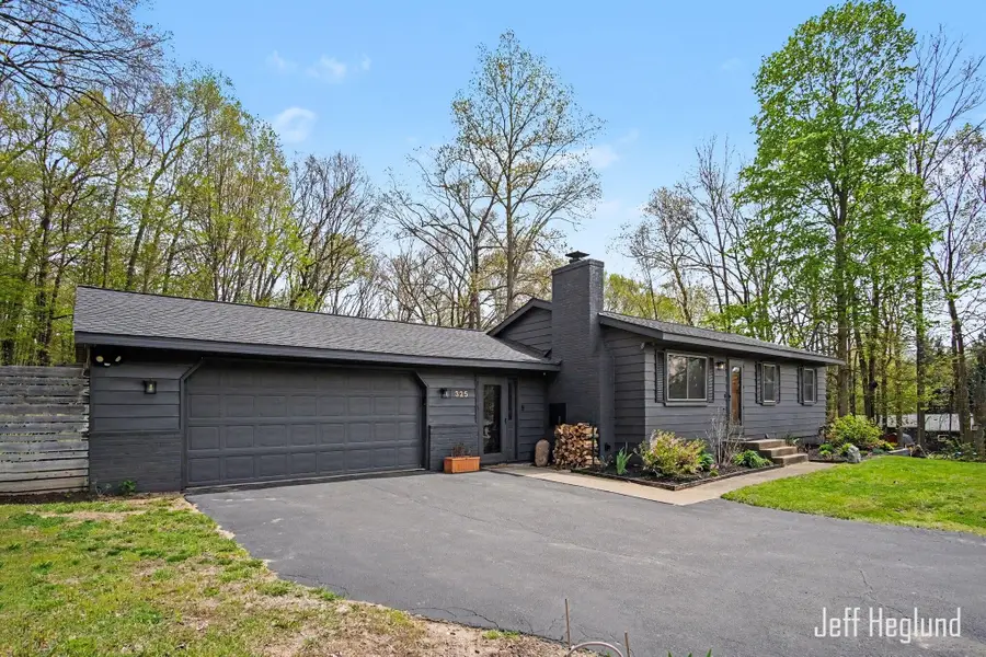 325 Alden Nash Avenue Se, Lowell, MI 49331 - #3