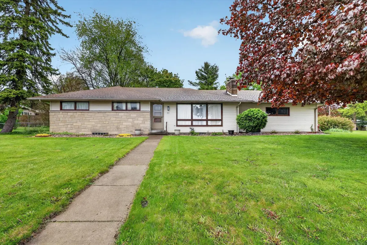 814 N Drake Road, Kalamazoo, MI 49006 - #1