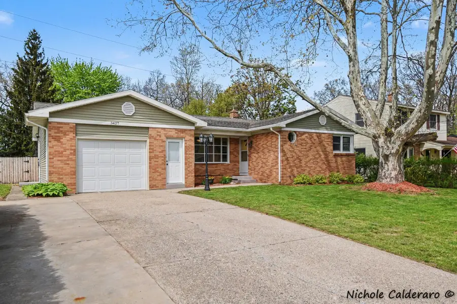 3427 Goodman Avenue Sw, Wyoming, MI 49519 - #2