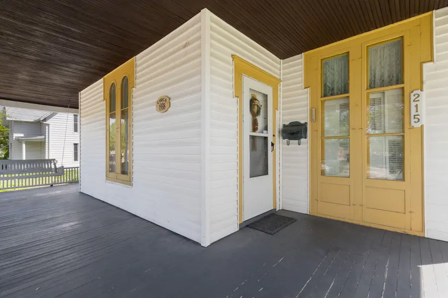 215 N 7th Street, Niles, MI 49120 - #3