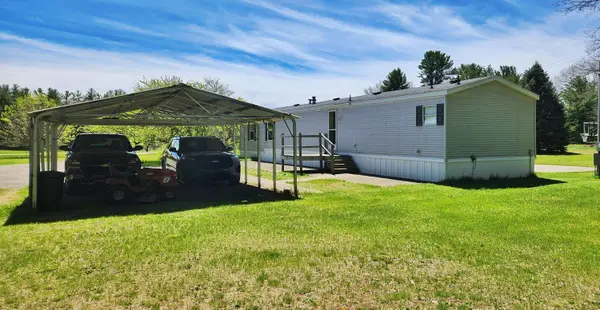 4067 E 20th Street, White Cloud, MI 49349