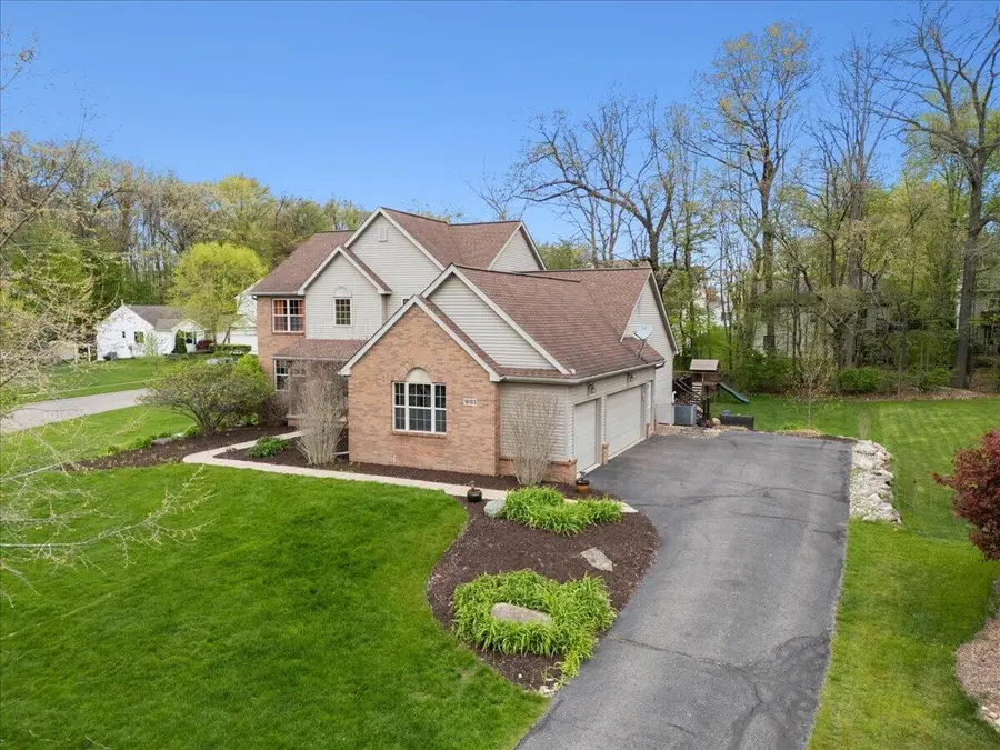 9783 Viewcrest Court, Howell, MI 48843 - #3