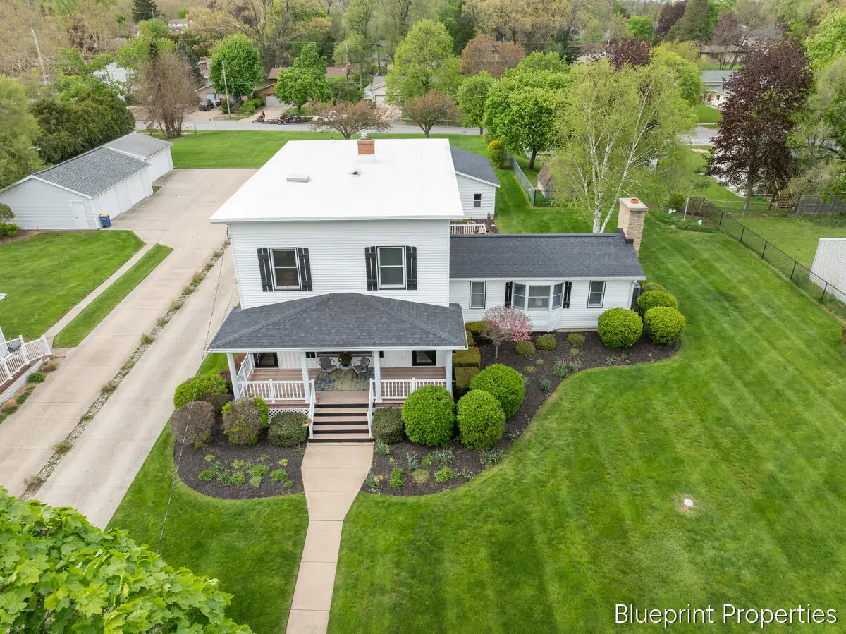 1757 4th Street Nw, Grand Rapids, MI 49504 - #1